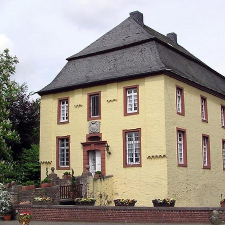 Charmante Ferienwohnungen auf Reitstall Wasserburg Anstel - ein Ort zum Wohlfühlen und Entspannen Rommerskirchen Exterior foto